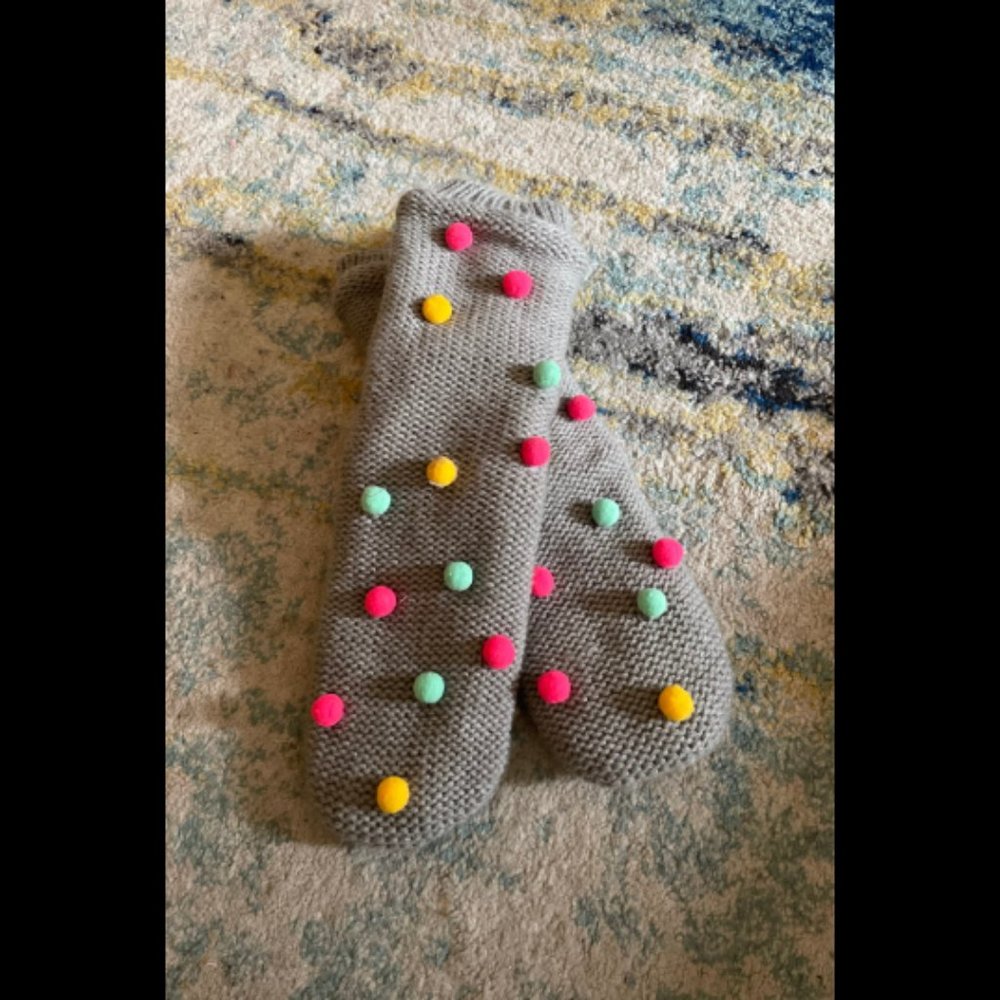 NWOT confetti slipper socks fleece lined
